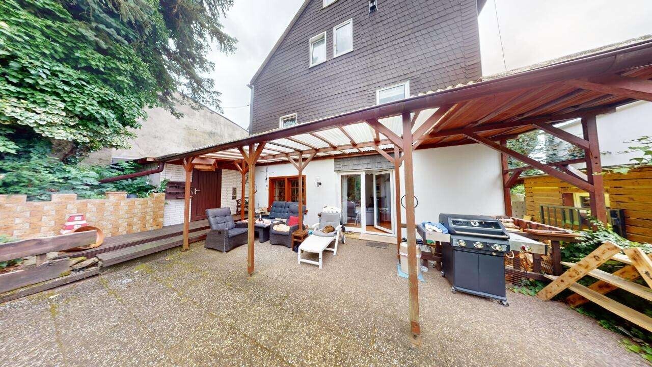 Geräumiges Familienhaus mit 173 m² Wohnfläche, Garten, Terrasse und Garage