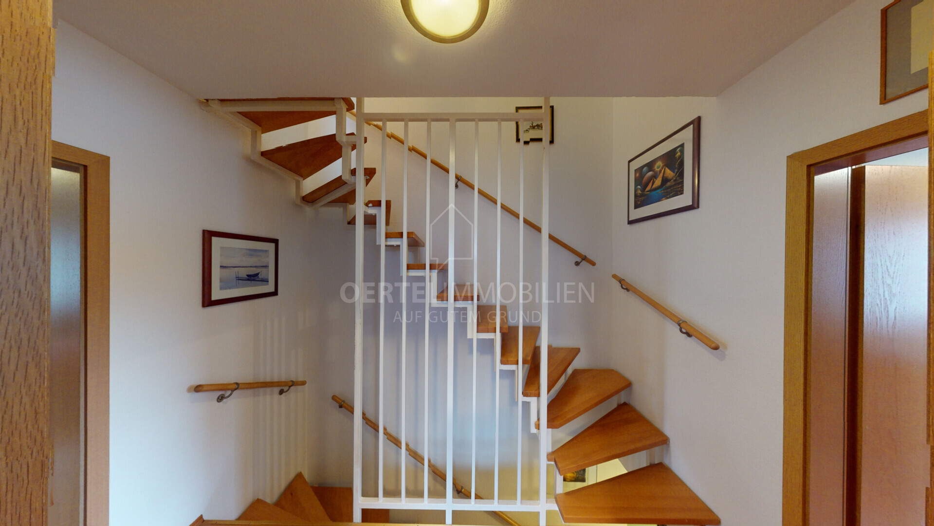 Treppen_OG-Reihenendhaus-Dönb