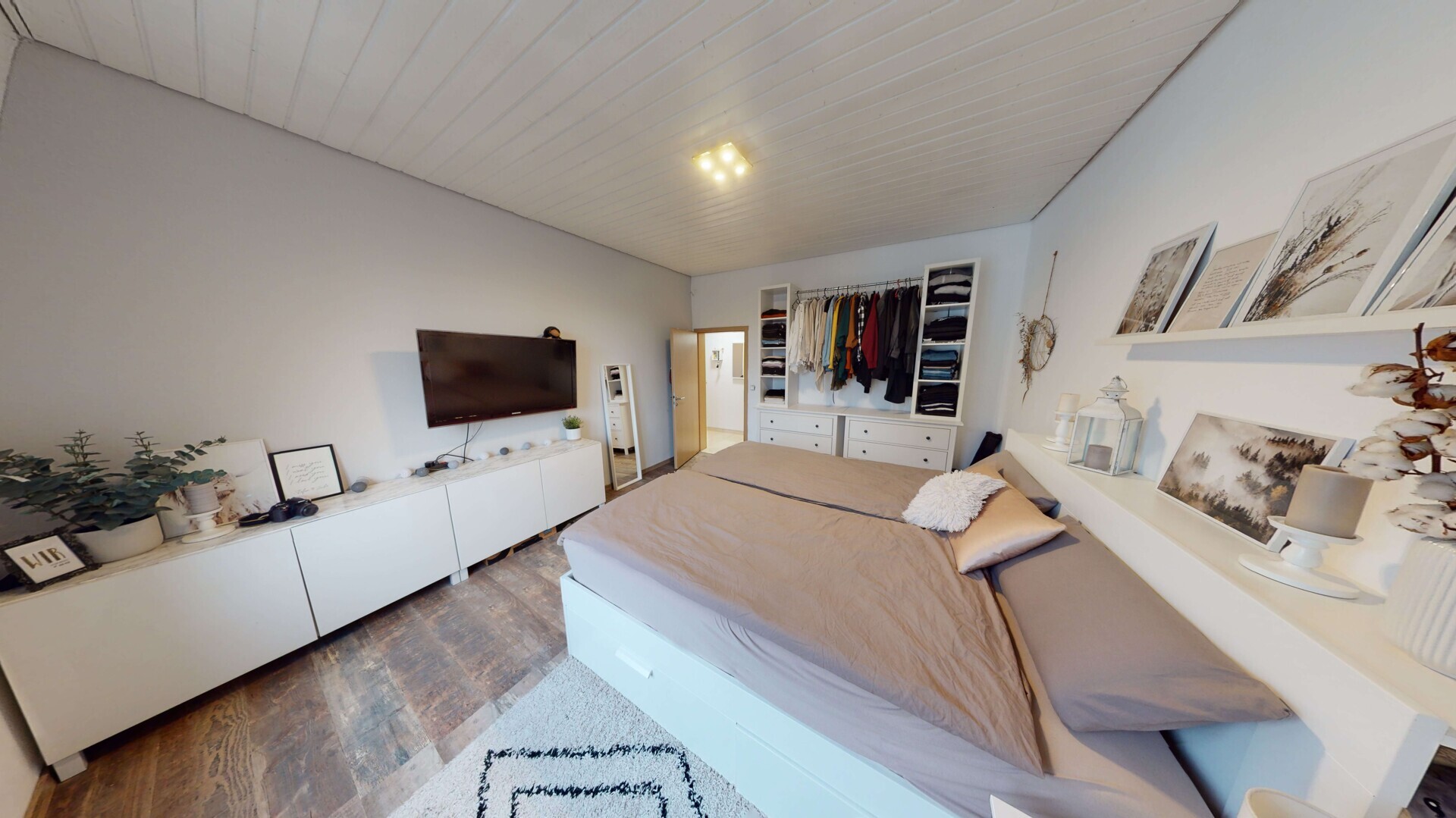 Hugostr2-12012022_135353