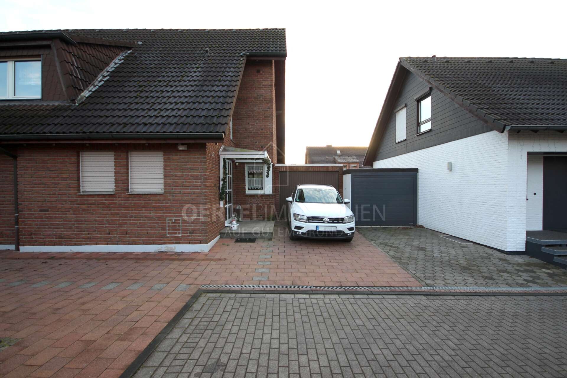 44379-Dortmund_Auf-der-Kiste-4
