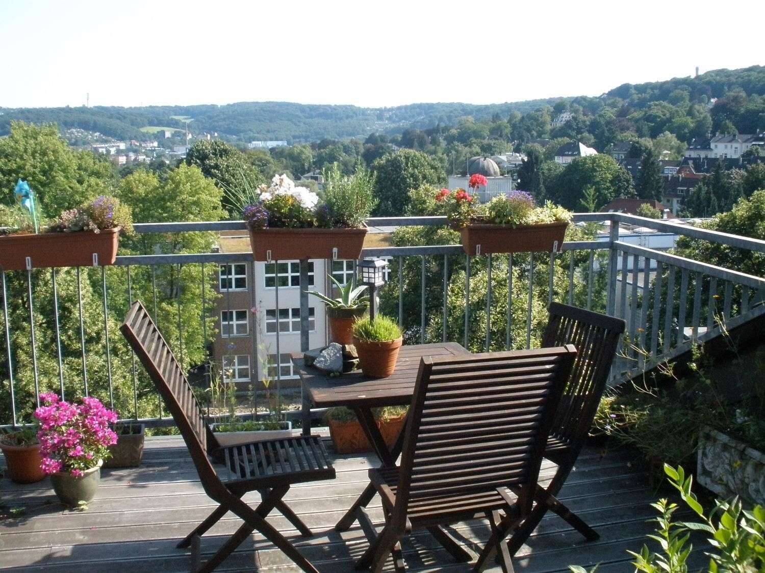 Große Dachgeschoßwohnung im Briller Viertel