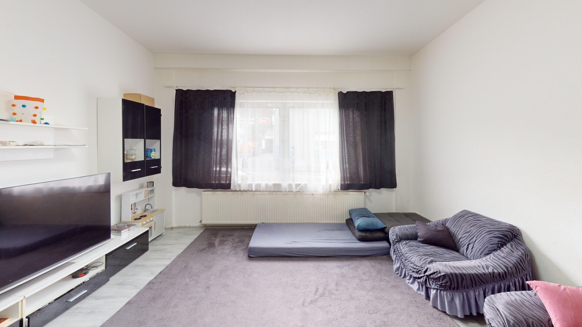 42109-Wuppertal-Uellendahlerstr-483-Living-Room 1