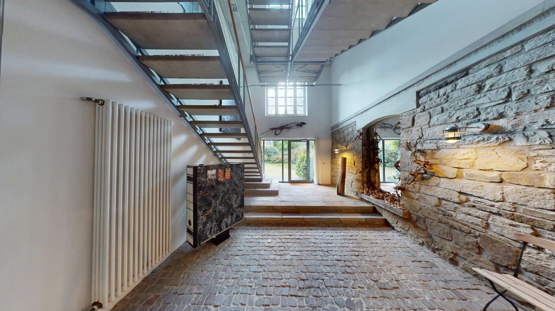 Historisches Flair & vielseitige Nutzung: 3 Zimmer Wohnung mit zusätzlichem 1-Zimmer-Studio